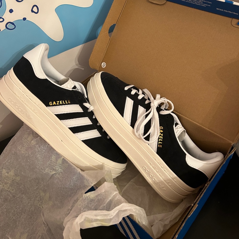 adidas Originals Women's Gazelle Bold Shoes Platform